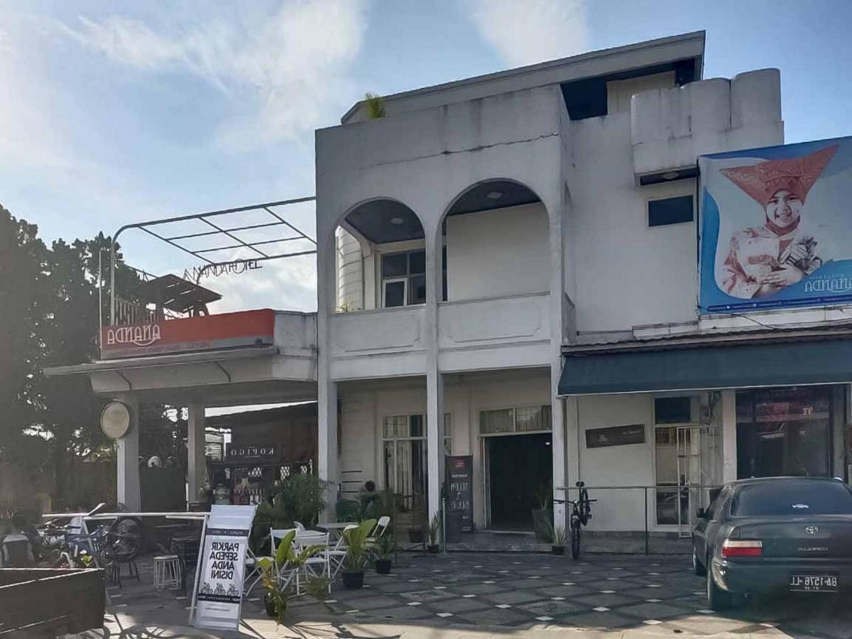 Hotel Ananda Syariah Redpartner 武吉丁宜 外观 照片